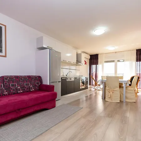 Vala Batalaza Apartment *