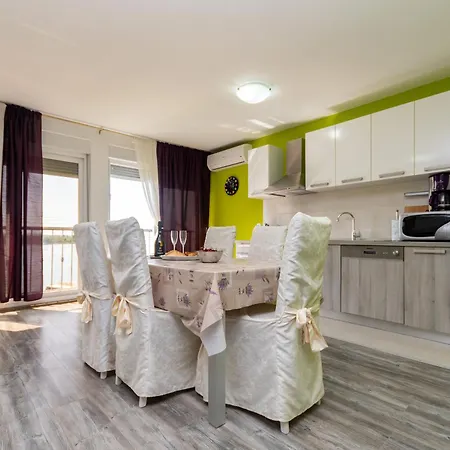 Apartment Vala Batalaza Privlaka (Zadar)