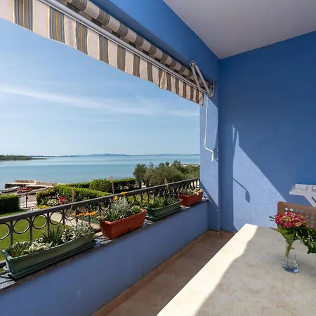 Apartment Vala Batalaza