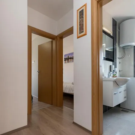 Vala Batalaza Apartment *
